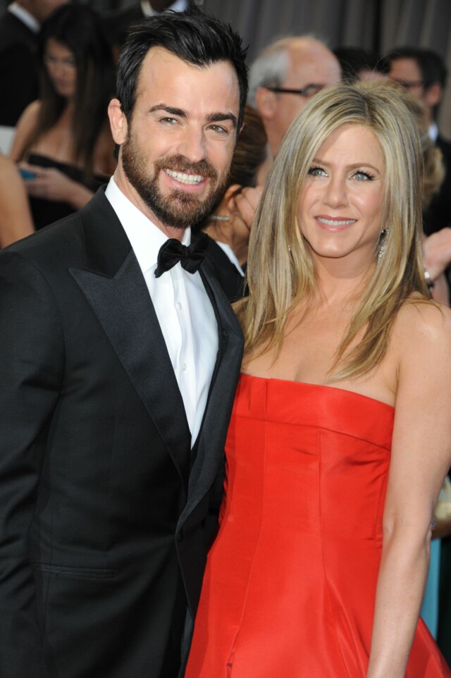 GIFTER SEG: Justin Theroux og Aniston skal snart gifte seg, men få detaljer rundt bryllupet er foreløpig avslørt. Foto: Corbis/All Over Press GIFTER SEG: Justin Theroux og Aniston skal snart gifte seg, men få detaljer rundt bryllupet er foreløpig avslørt. Foto: Corbis/All Over Press